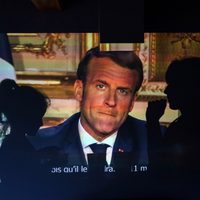 Francia prolonga al 11 de mayo el confinamiento por covid-19