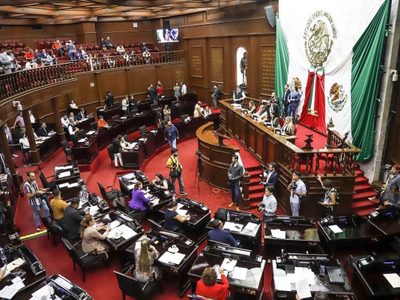 Periodistas advierten sobre dictamen en Congreso de Michoacán: pone en riesgo libertad de expresión