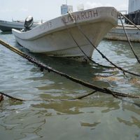 Sheinbaum anuncia “apoyo adicional” de 15 mil pesos para pescadores afectados por derrame de crudo