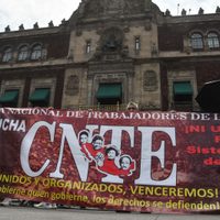 CNTE amaga con el estallido de una huelga nacional indefinida de cara al inicio del Mundial