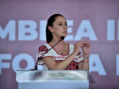 Sheinbaum, "invitada de lujo" en asamblea informativa de reforma electoral de Morena en Colima