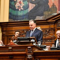 Orsi asume la Presidencia de Uruguay con economía, seguridad, pobreza y desaparecidos como prioridades