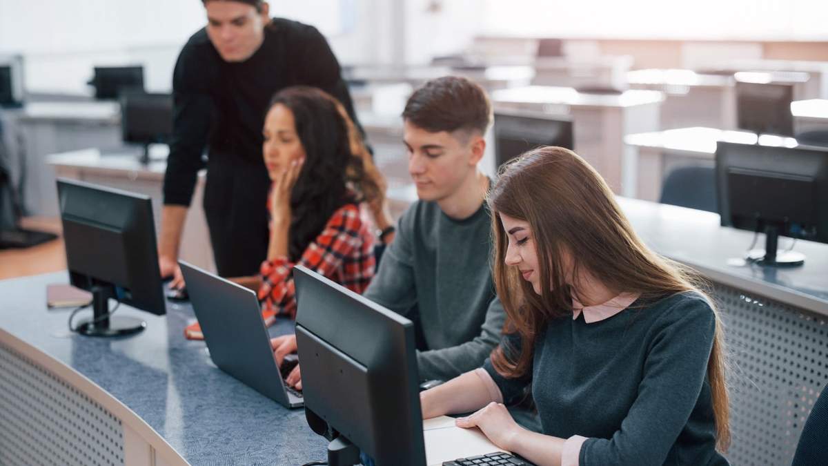 Más inteligencia artificial en las aulas