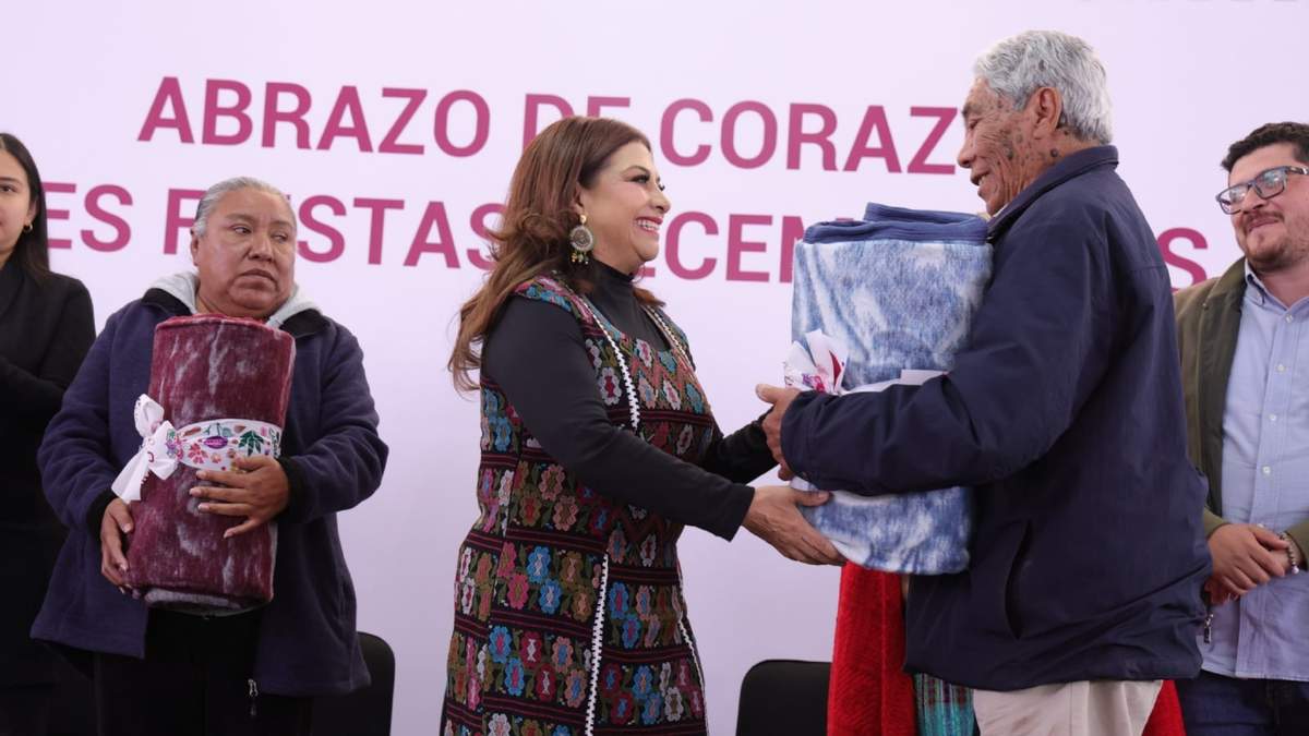La jefa de Gobierno, Clara Brugada entregó cobijas en la zona alta de Cuautepec