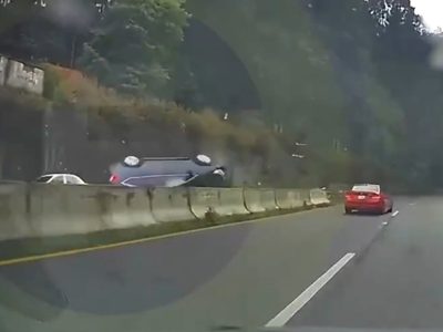 Captan fuerte volcadura en la carretera federal México-Toluca (Video)