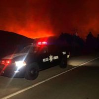 Incendios en Baja California dejan cuatro muertos y más de 200 casas dañadas