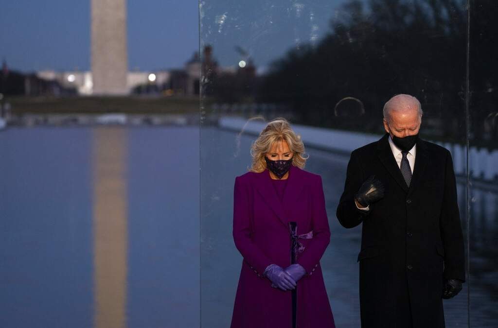 El camino de Joe Biden ha estado marcado por el dolor: la muerte de su primera esposa y de dos de sus hijos, un aneurisma craneal y la tartamudez que marcó su infancia.