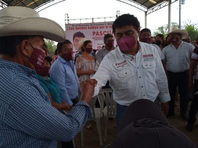 El nepotismo de Morena en Puebla: sustituyen a candidato anulado... con su esposa