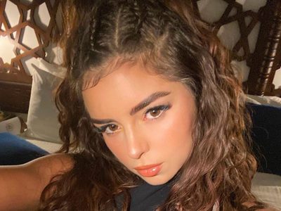 "El video más..." Demi Rose olvida de todo y prende la cámara. ¡Desde las sábanas!