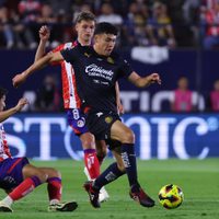 San Luis rompe racha de seis derrotas consecutivas y deja el último sitio a costa de Chivas