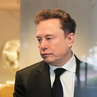 Fiscalía francesa solicita cargos contra Musk por imágenes de abuso sexual infantil creadas por Grok