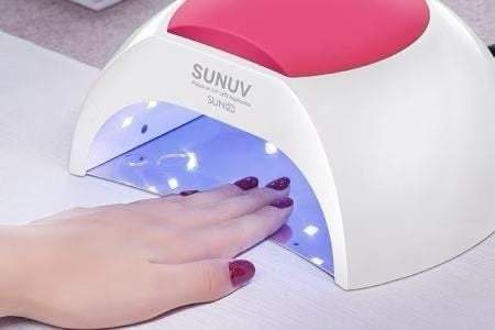 Lámpara de luz ultravioleta para secado de uñas