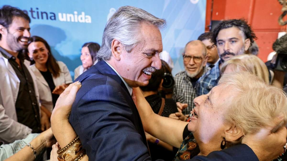 Alberto Fernández en un acto de PAMI. Fuente: (Twitter)