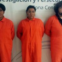 Denuncia anomalías en detención de su hija; la acusan de muerte de joven en rito satánico