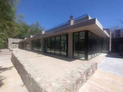 Construyeron tres edificios de uso público en el Ecoparque