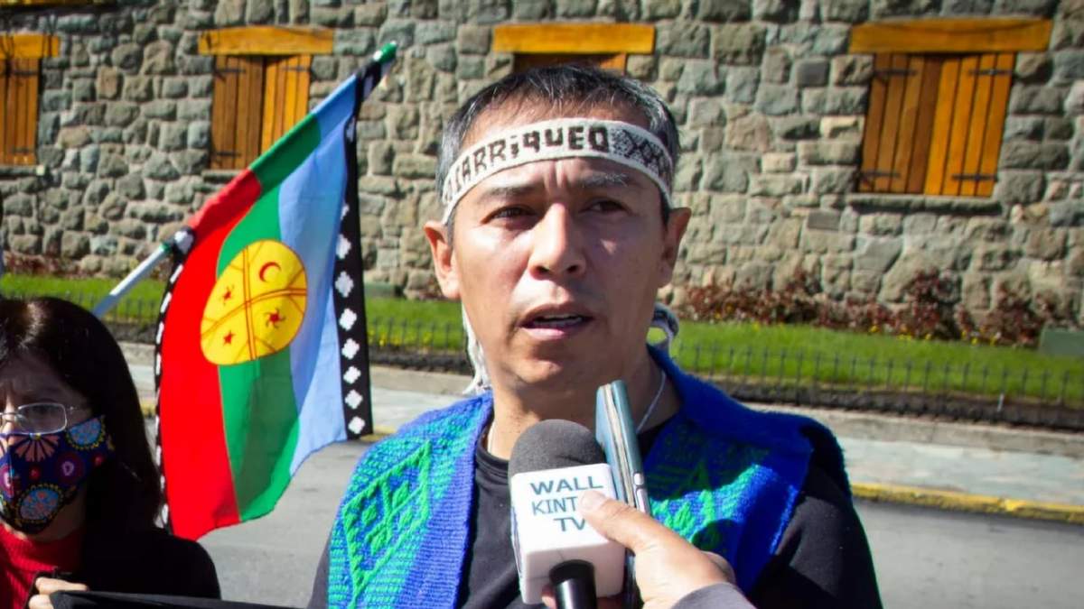 Orlando Carriqueo, vocero de la Coordinadora del Parlamento del Pueblo Mapuche-Tehuelche de Río Negro. Fuente: (Twitter)
