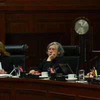 Presidenta del Senado celebra que camionetas blindadas sean para jueces en riesgo
