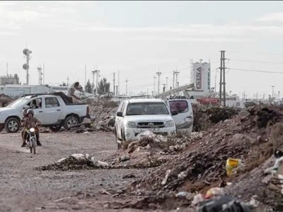 Los conductores que arrojen basura o escombros en Neuquén no podrán renovar su licencia