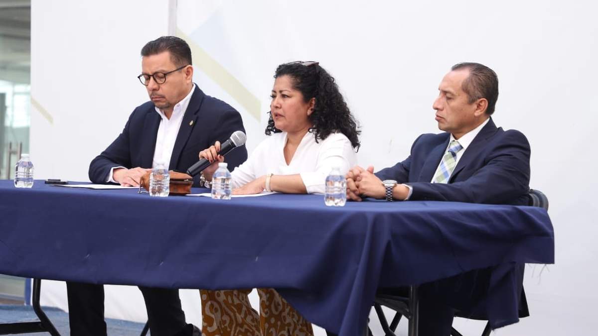 Madre de Ángel Yael y sus abogados
