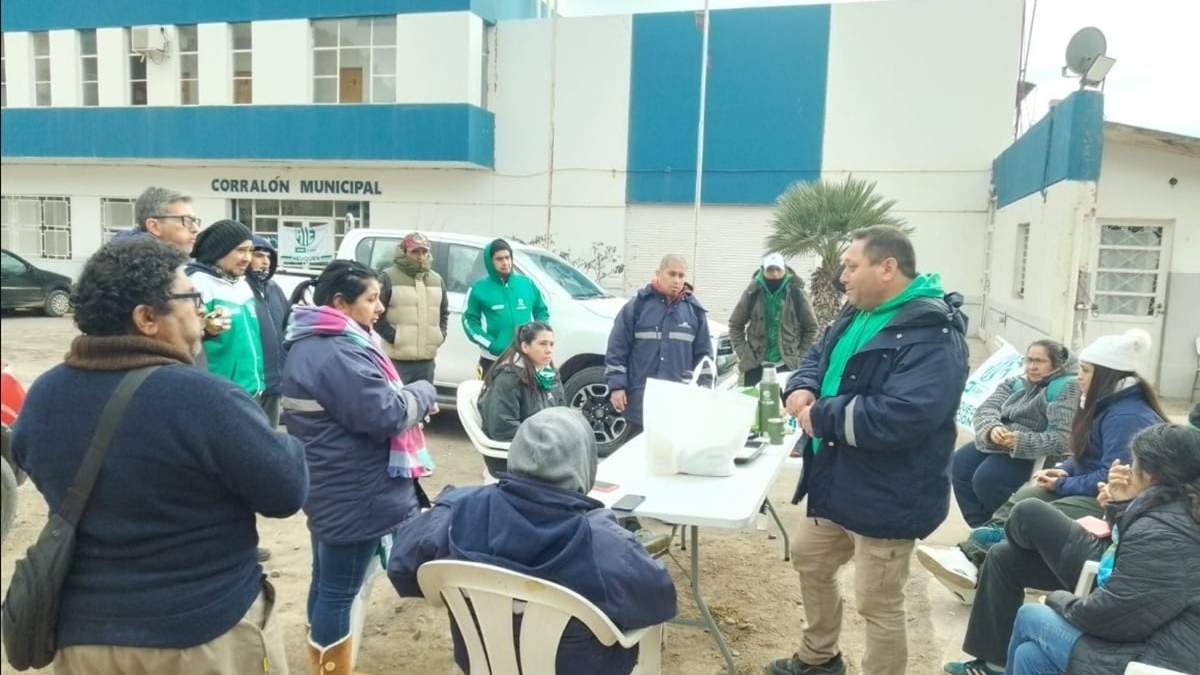 Los trabajadores decidieron la medida de fuerza en una asamblea. Fuente: (ATE Centenario)