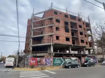 Vecinos del Centro Oeste de la capital de Neuquén, preocupados por la toma de un edificio abandonado