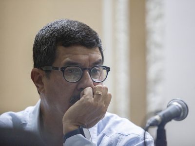 Juez de EU falla en contra de Javier Corral