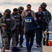 Maduro es llevado a un tribunal de EU para su primera comparecencia por cargos de narcotráfico (Vide