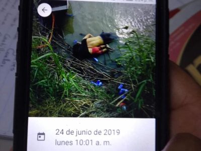 Bombero reclama autoría de la foto de migrante ahogado con su hija