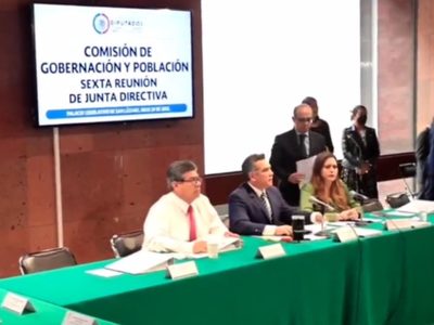 Fracasa boicot de Morena a reunión con “Alito”; “¿no que no tronabas pistolita?”, se burla