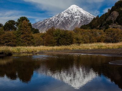 Quién es el primer deportista ciego de Neuquén que logró llegar a la cumbre del Volcán Lanín