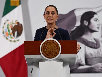 Sheinbaum garantiza los programas sociales en paquete económico 2026