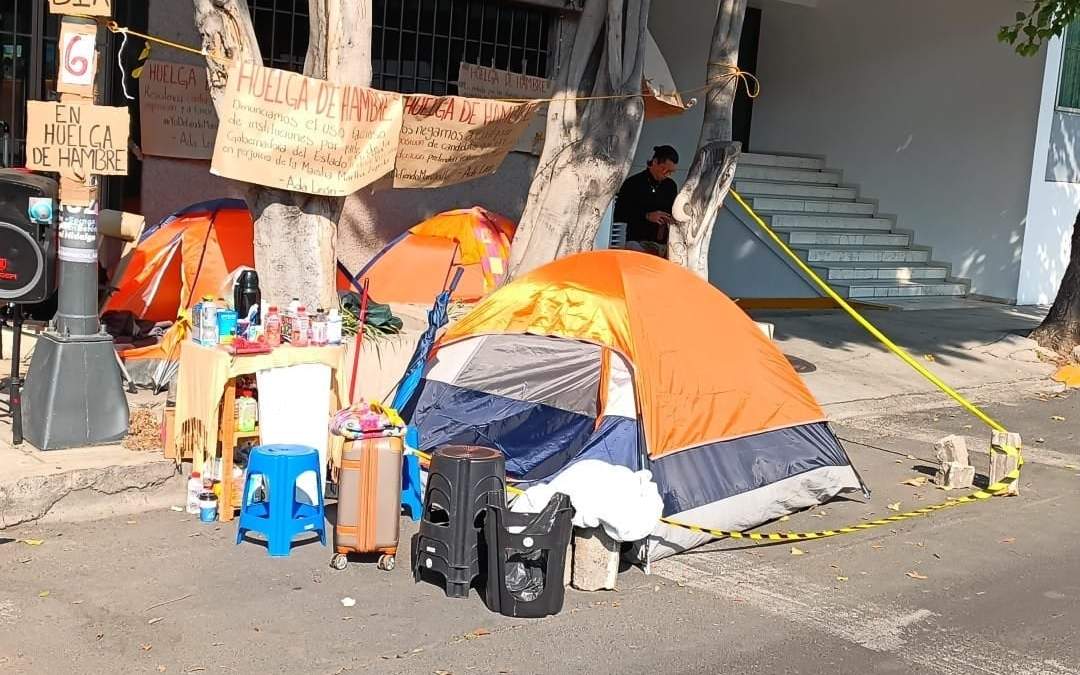 Morenistas colimenses en huelga de hambre