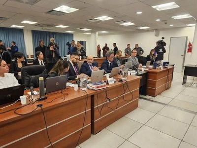 La fiscalía pidió penas de prisión efectiva para los condenados por la estafa con planes sociales