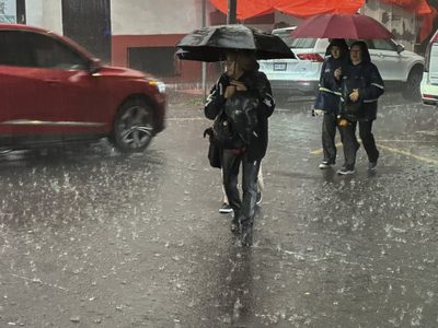Monzón, inestabilidad atmosférica y humedad reforzarán lluvias este miércoles en casi 20 estados