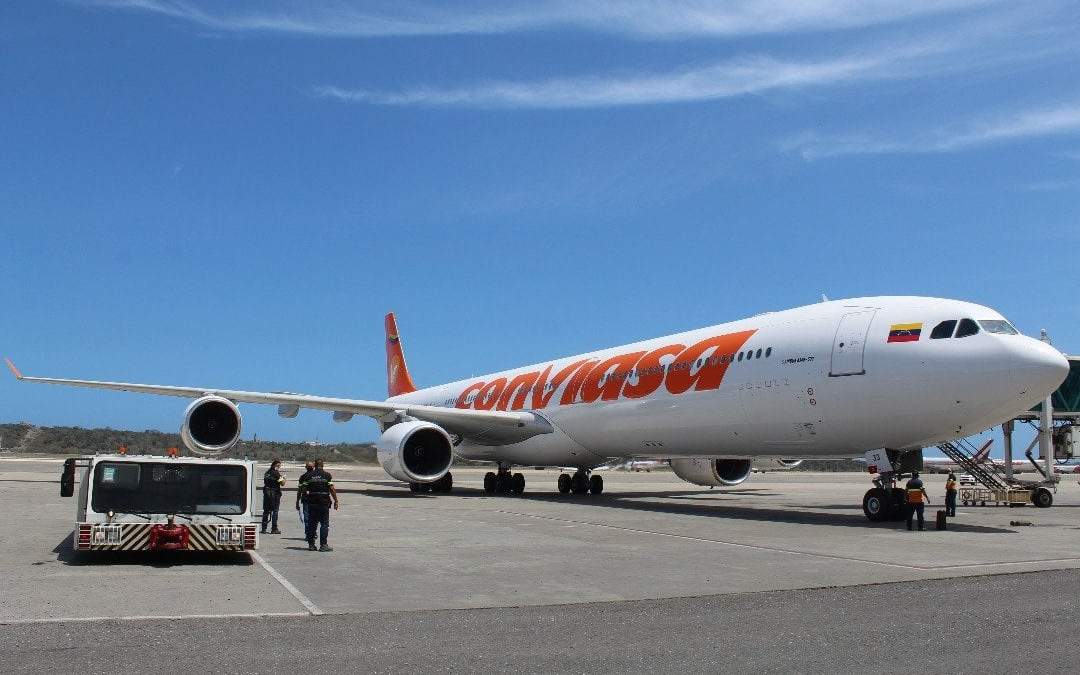 Una aeronave Airbus 340-600
