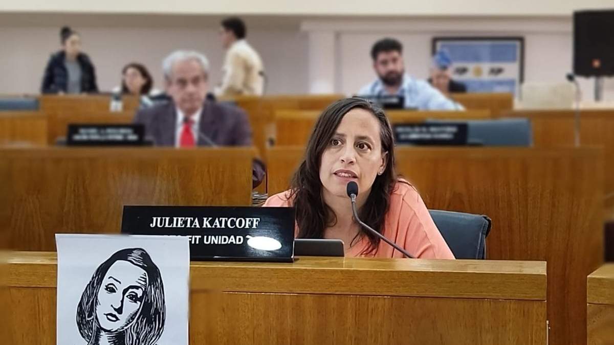 La concejala del bloque PTS del Frente de Izquierda Unidad de Neuquén, Julieta Katcoff. Fuente: (Prensa Katcoff)