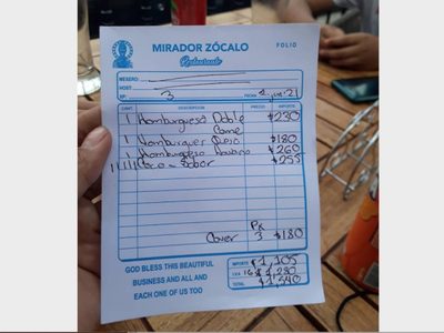 Denuncian estafas y abusos en restaurantes con terraza en el Zócalo