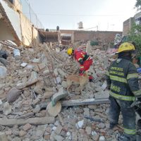 Explosión en una vivienda de Guadalajara; un muerto y siete heridos
