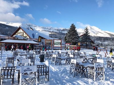 Videos en Chapelco: rompió el silencio el dueño del bar del escándalo