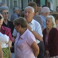 ¡Desesperación por el coronavirus! Interminables colas para cobrar la jubilación