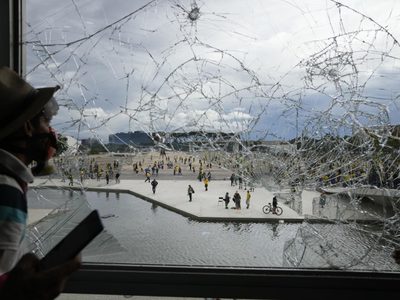 Brasil aún se recupera de los disturbios pro-Bolsonaro hace un año