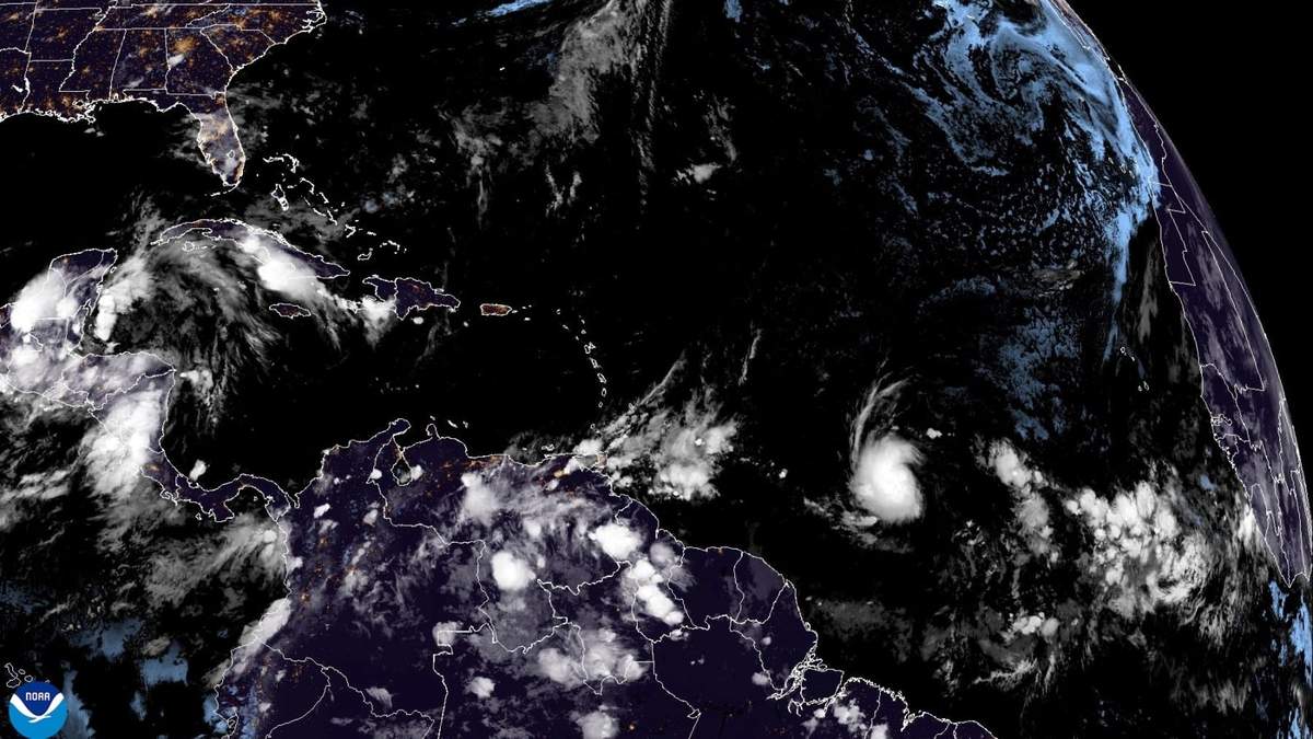 Imagen de satélite tomada el sábado 29 de junio de 2024 a las 3:10 am muestra a la tormenta tropical "Beryl"