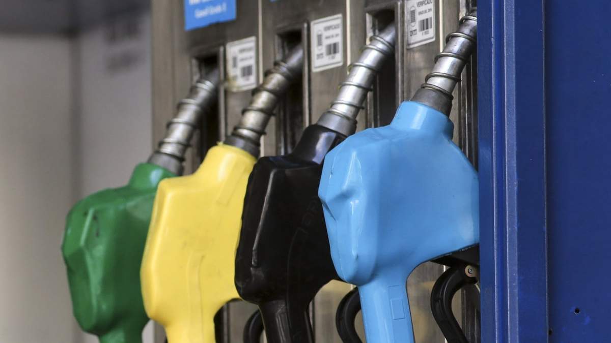 Se incrementa nuevamente el precio de la nafta y el gasoil. Fuente: (Twitter)