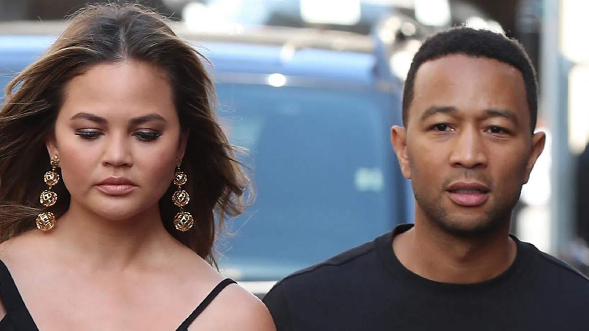 Chrissy Teigen y John Legend. Fuente: (Instagram)