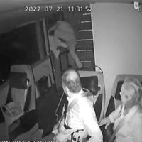 Muere pasajero tras romper ventana y saltar de un autobús en movimiento en SLP (Video)