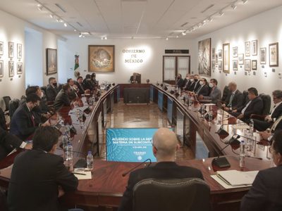 AMLO anuncia acuerdo sobre outsourcing: subcontratados pasarán a nómina en 3 meses