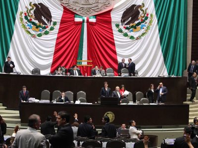 Van nueve decesos por covid-19 en San Lázaro: ocho trabajadores y un diputado