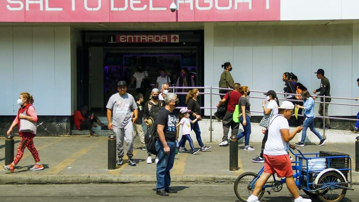 Metro Salto del Agua