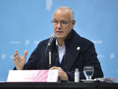 “Espero una primavera y verano diferentes”: Gollán avisó cómo se podría contener la variante Delta