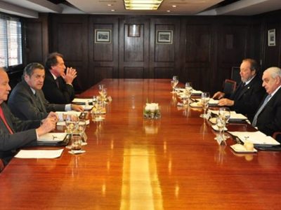 EL G6 apoyó la propuesta de reestructuración de deuda del Gobierno